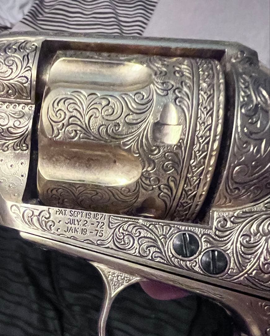 Display M1873 Colt Cavalry 装飾的な金ーリボルバー