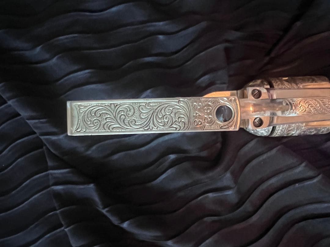 Display M1873 Colt Cavalry 装飾的な金ーリボルバー