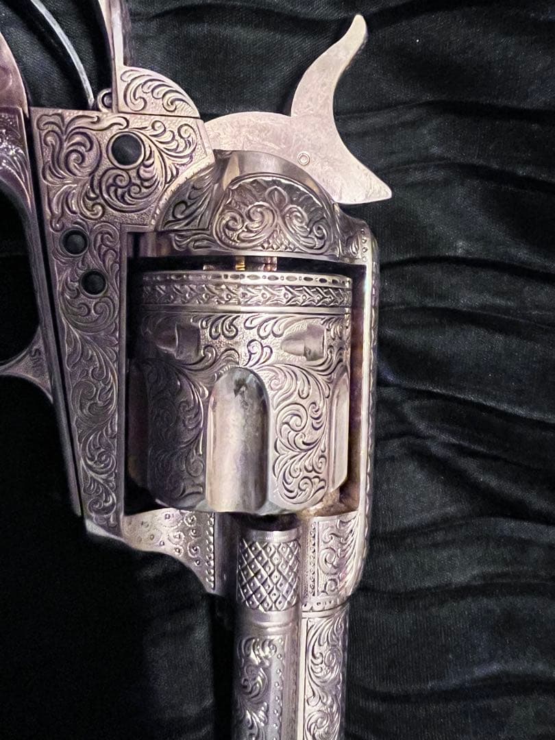 Display M1873 Colt Cavalry 装飾的な金ーリボルバー