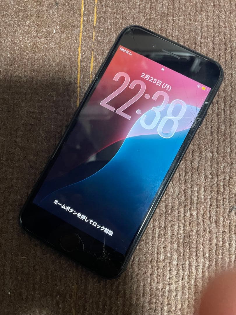 格安！Apple iPhone SE (第3世代) ブラック