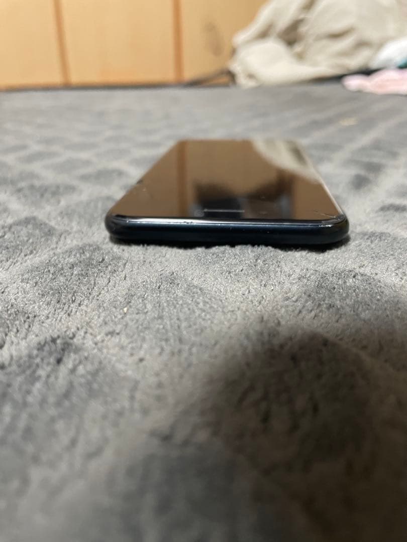 格安！Apple iPhone SE (第3世代) ブラック