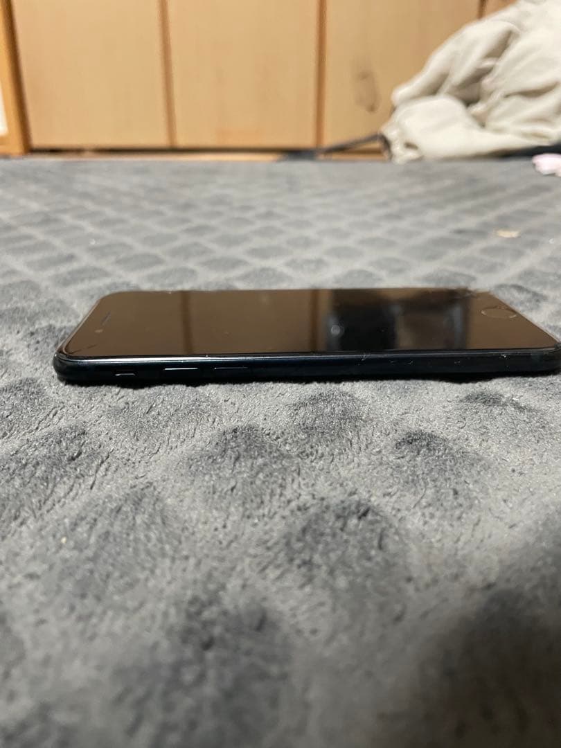 格安！Apple iPhone SE (第3世代) ブラック