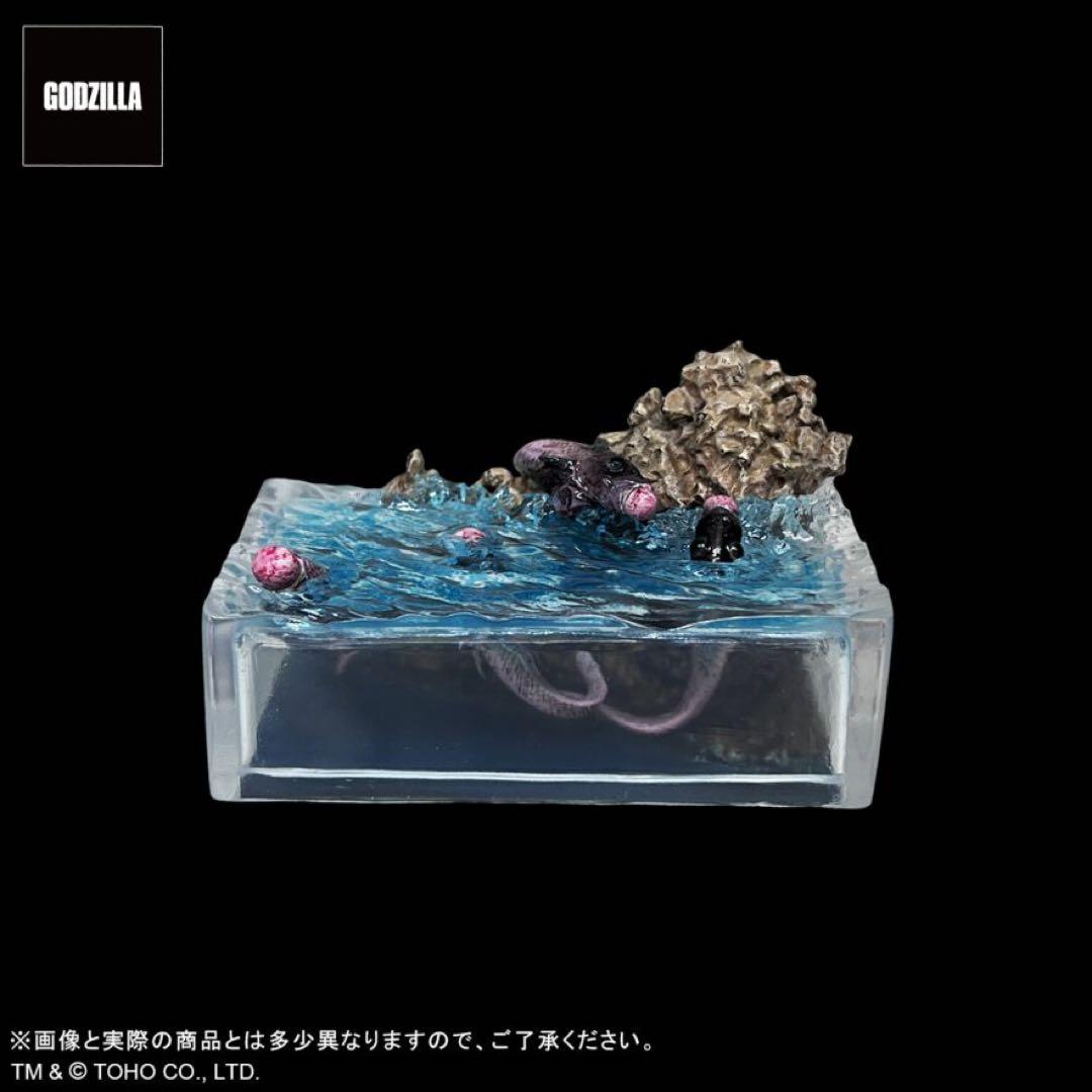 FAVORITE PRODUCTS LINE 呉爾羅(2023)
