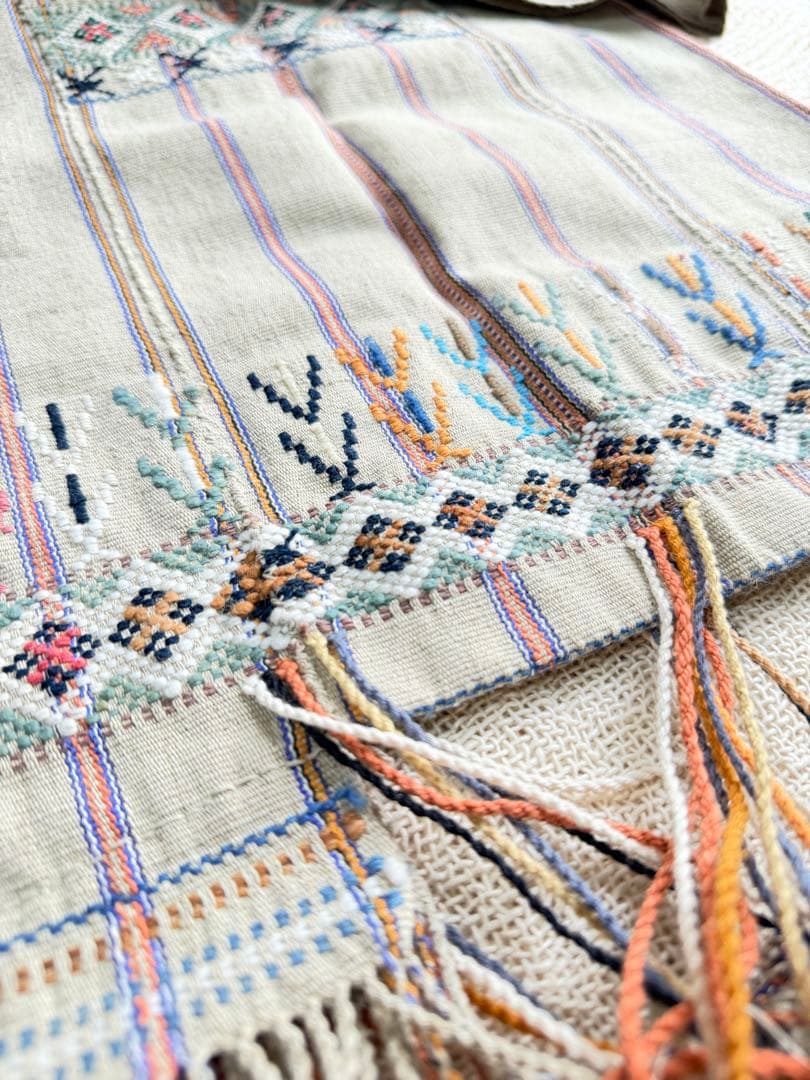 【新品】手織り 民族布 刺繍 伝統工芸 ハンドメイド タイ　希少　カレン族