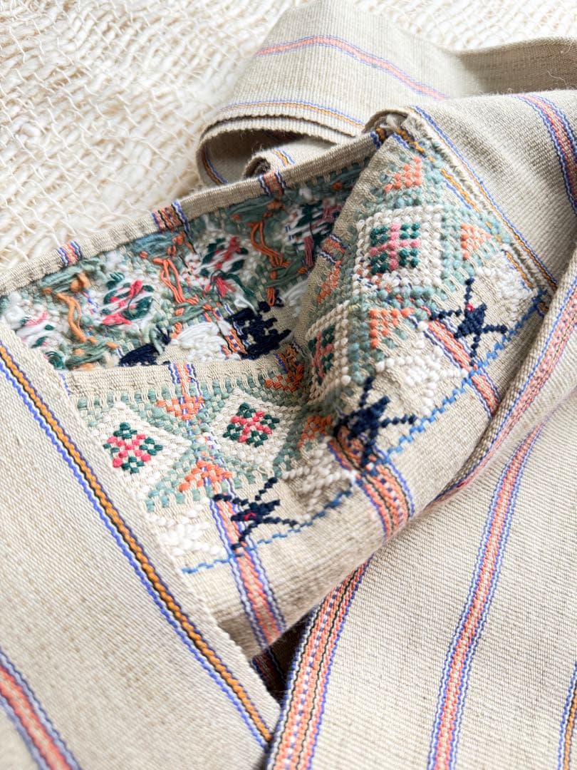 【新品】手織り 民族布 刺繍 伝統工芸 ハンドメイド タイ　希少　カレン族