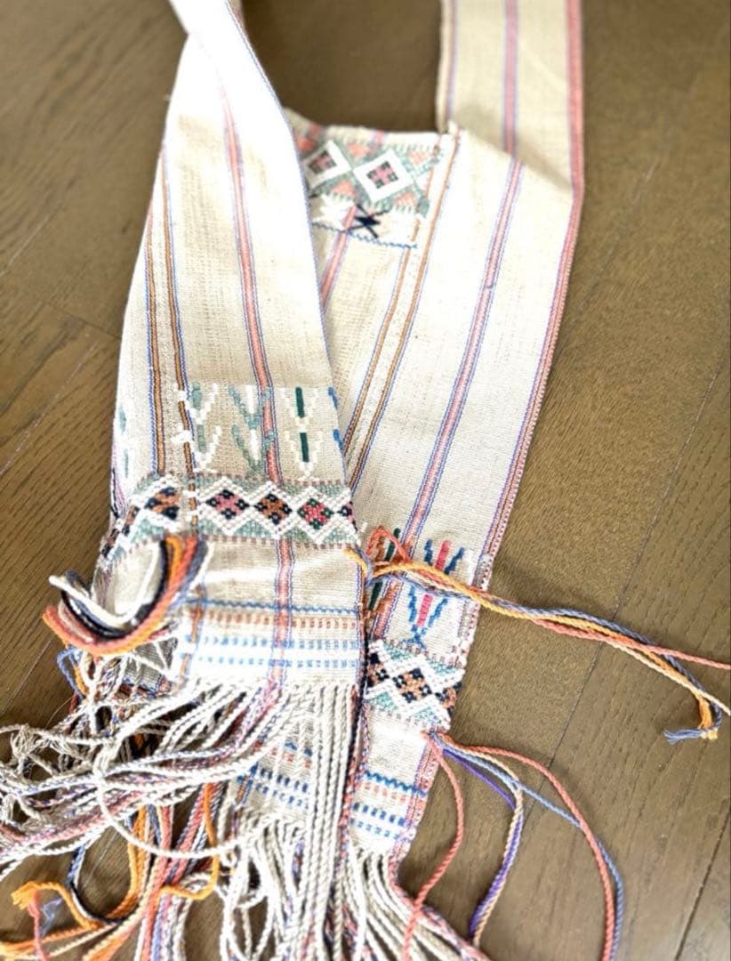 【新品】手織り 民族布 刺繍 伝統工芸 ハンドメイド タイ　希少　カレン族