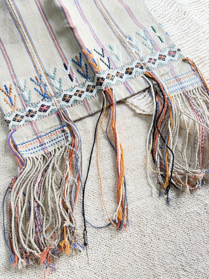 【新品】手織り 民族布 刺繍 伝統工芸 ハンドメイド タイ　希少　カレン族