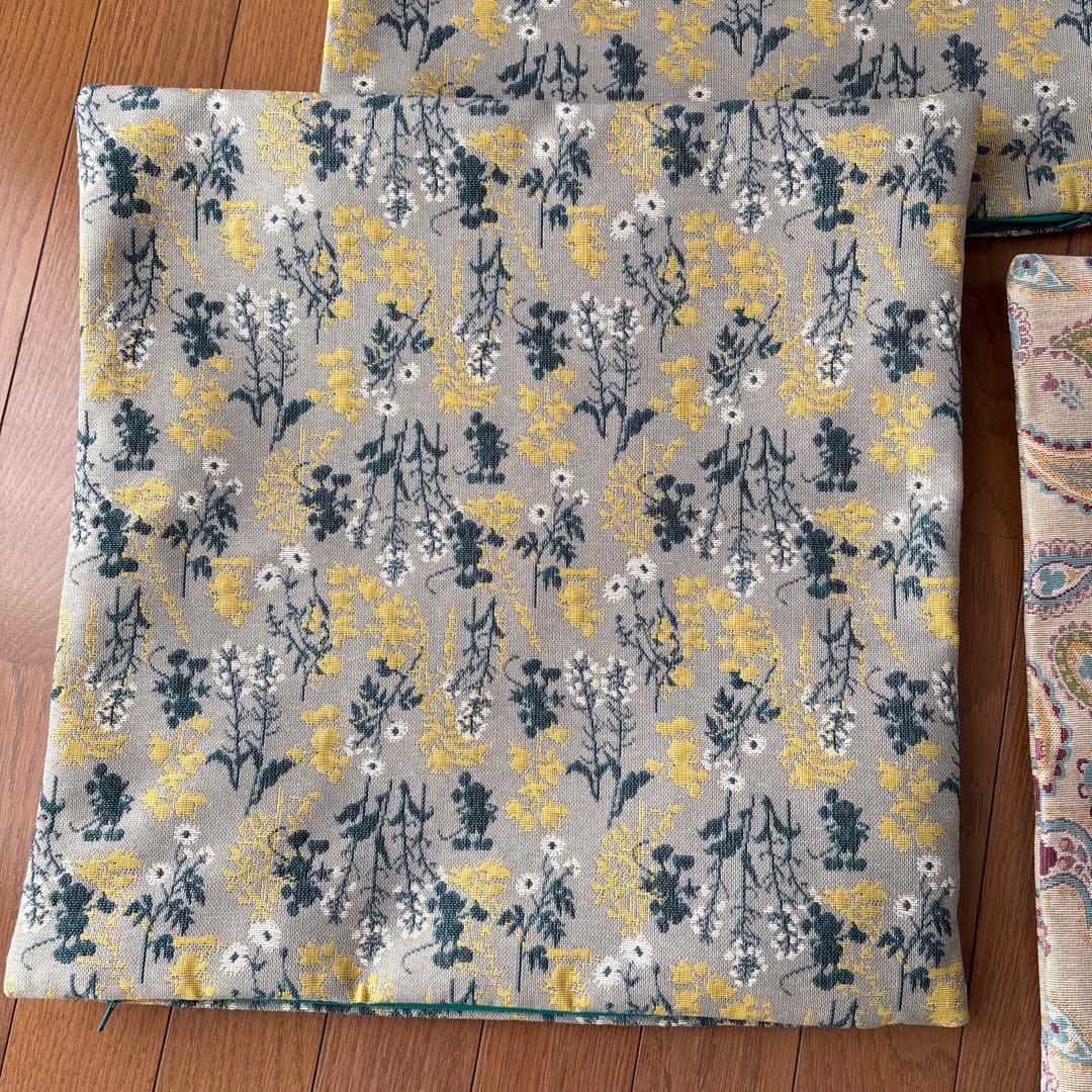 未使用　ディズニー隠れミッキー クッションカバー 4枚セット&花柄カバー１枚