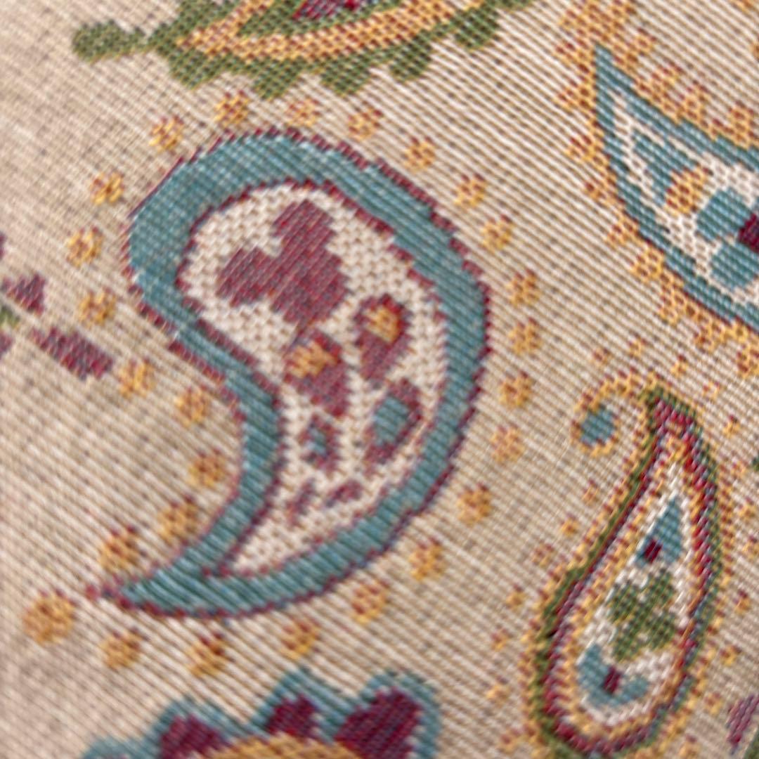 未使用　ディズニー隠れミッキー クッションカバー 4枚セット&花柄カバー１枚