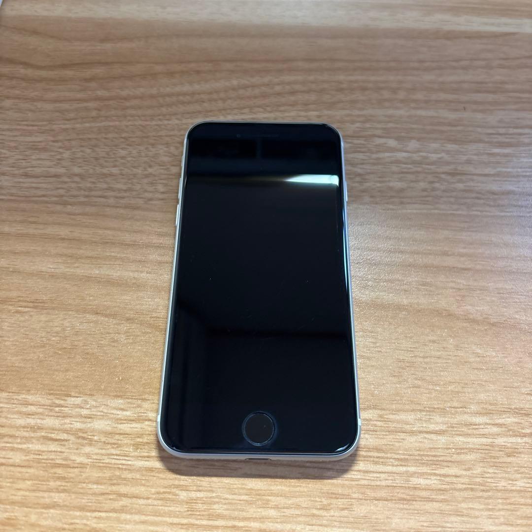 Apple iPhone SE (第2世代) ホワイト 本体のみ