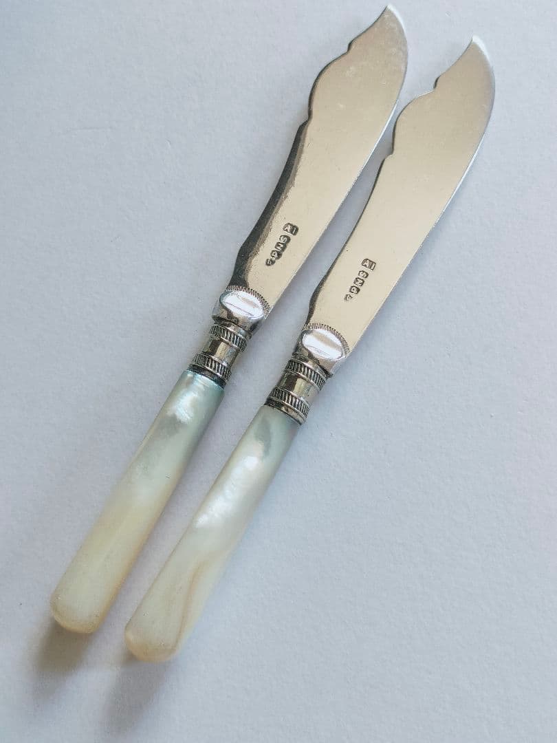 ナイフセットB　マザーオブパール　白蝶貝　アンティーク　シルバープレート