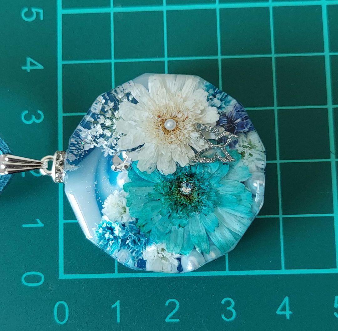 【1590】レジン　マトリカリア　ネックレス　ペンダント　ハンドメイド