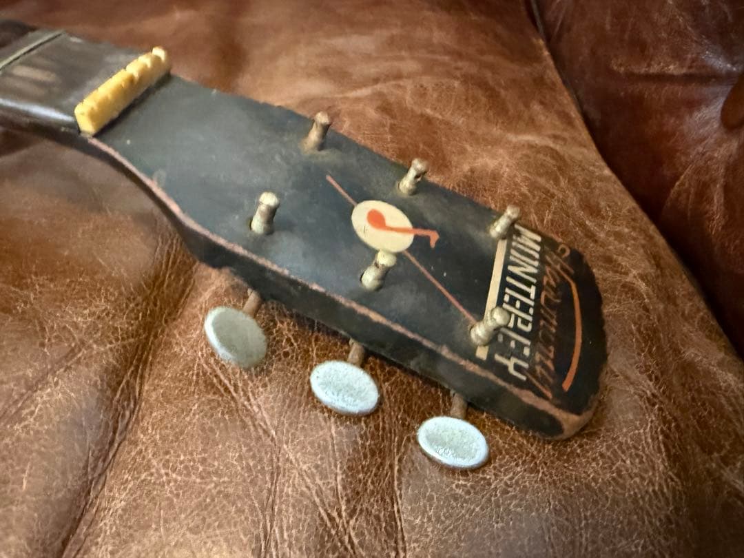 Harmony Monterey（ビンテージ・アーチトップギター）ジャンク品