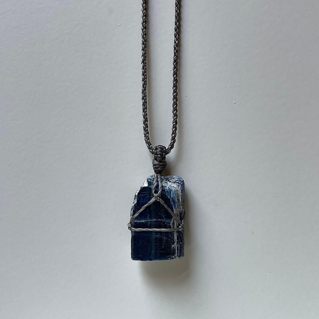 カイヤナイト ネパール産 ＊ ハンドメイド マクラメペンダント ネックレス ⑥