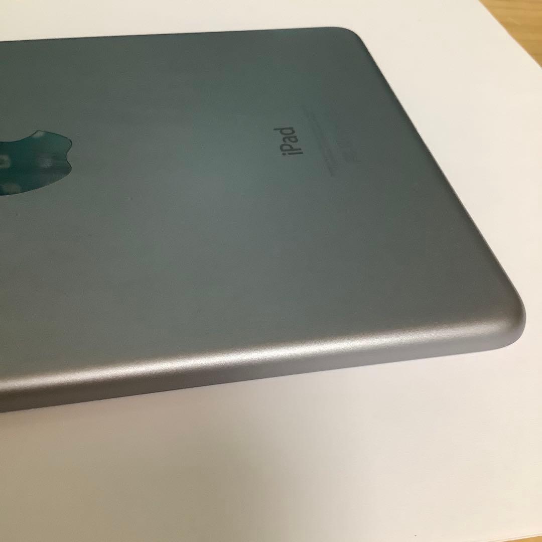 【美品】iPad mini4 32GB　A1538 シルバー