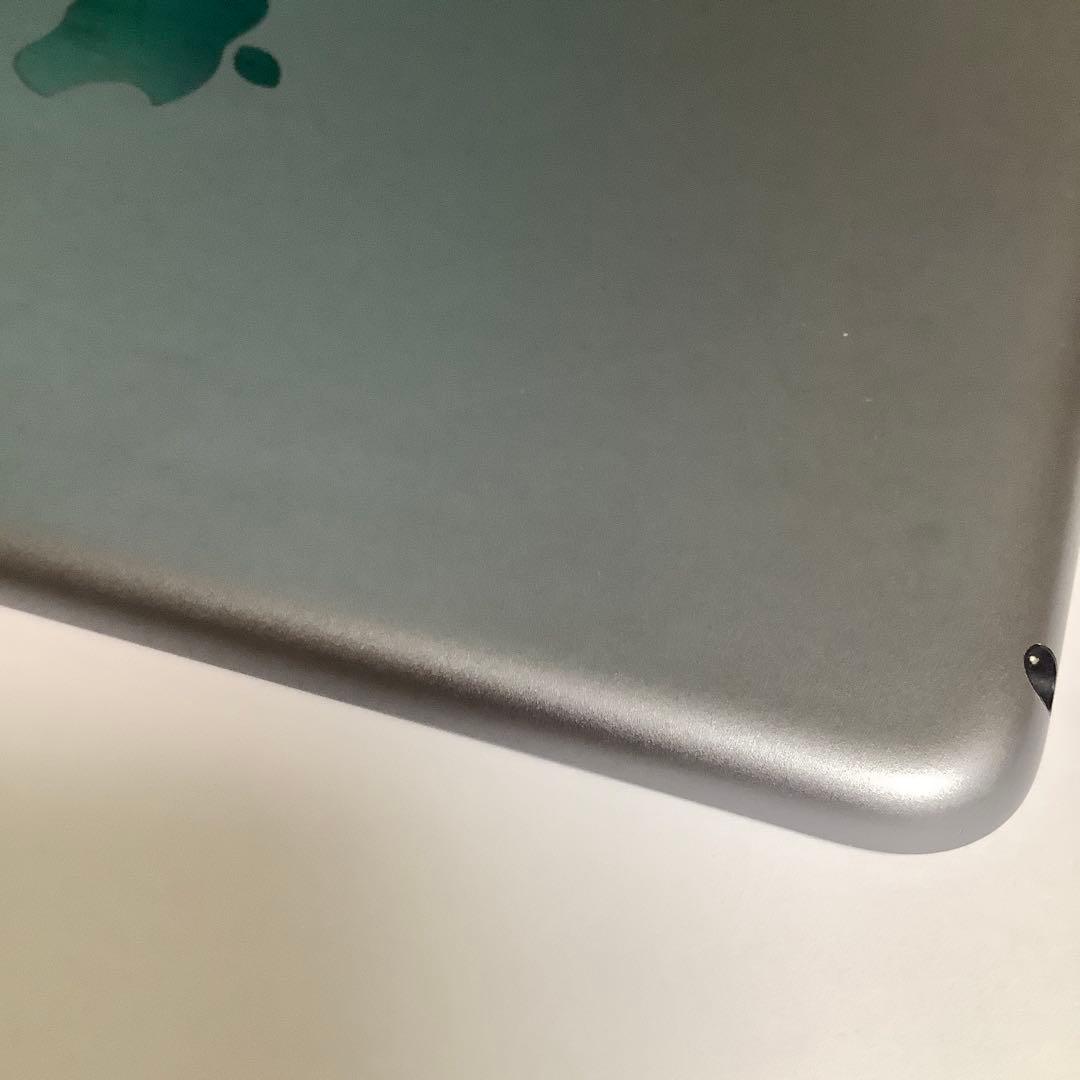 【美品】iPad mini4 32GB　A1538 シルバー
