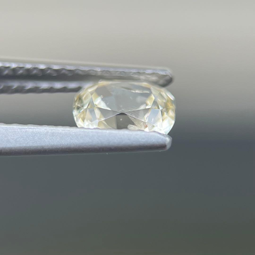 スリランカ産非加熱天然ライトイエローサファイアルース