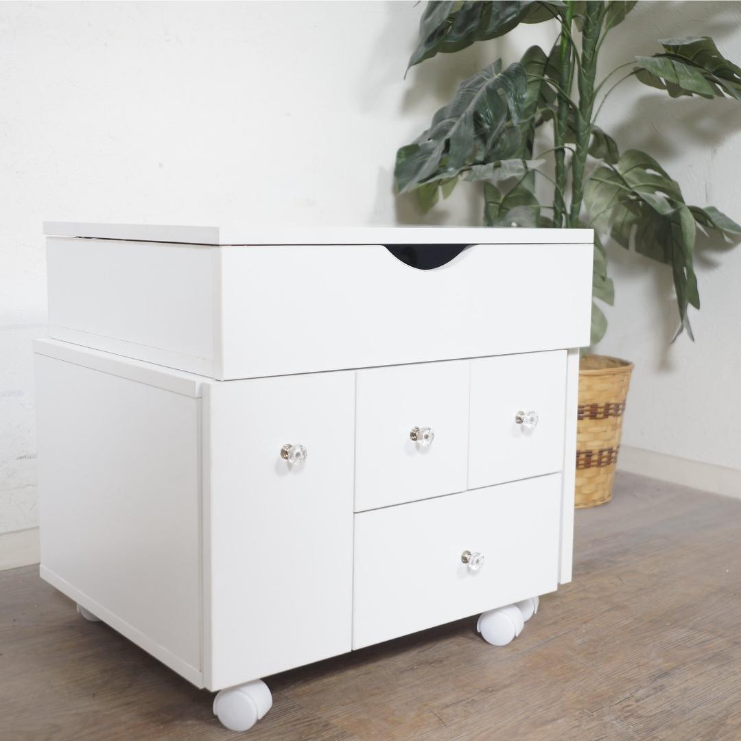 送料無料【新品】LED 女優ライト付き 大容量 コスメワゴン アウトレット