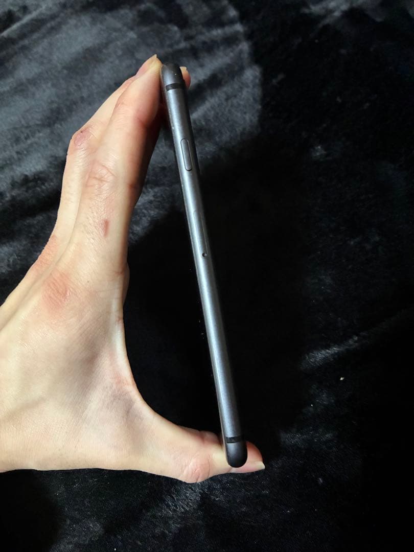 iPhone5s スペースグレイ 本体