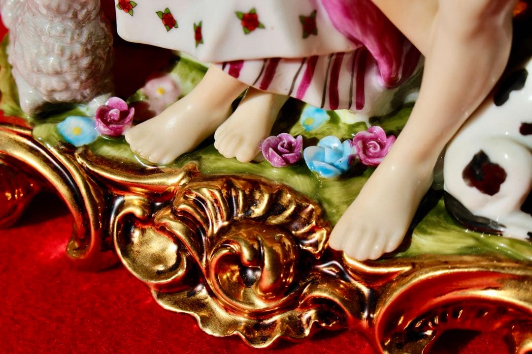 かわいい陶磁器【フィギュリン　羊飼いの男女】