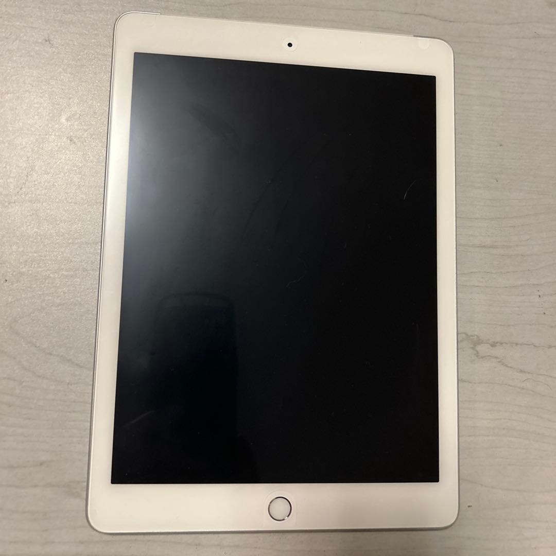 iPad Air2 16GB シルバー cellular/WiFiモデル