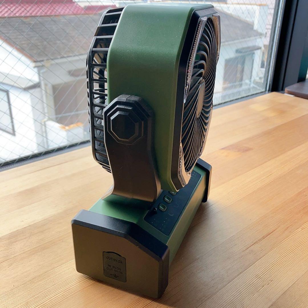 これは便利！多機能充電式扇風機 キャンプ スマホ充電可 ライト付 防災 吊り下げ