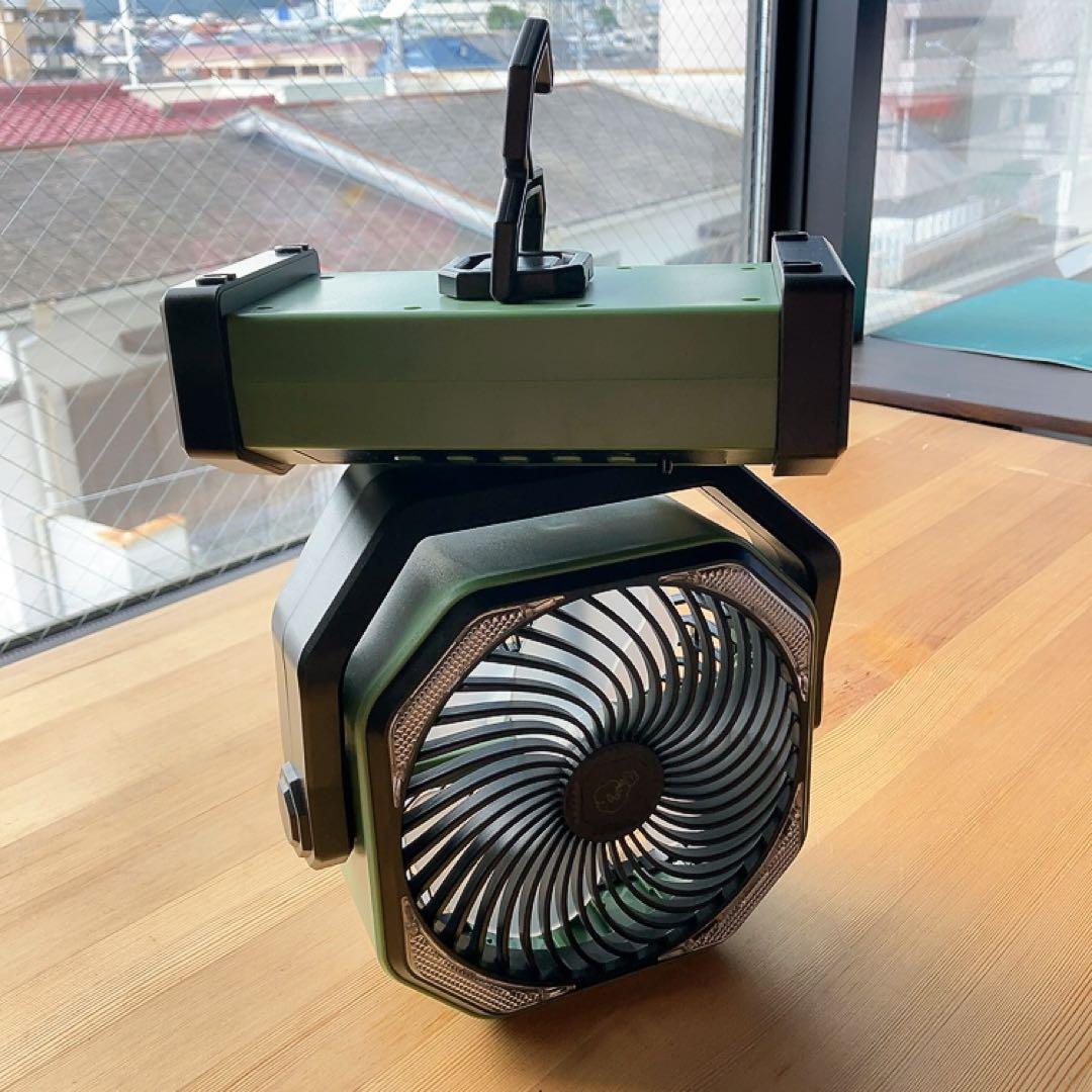これは便利！多機能充電式扇風機 キャンプ スマホ充電可 ライト付 防災 吊り下げ