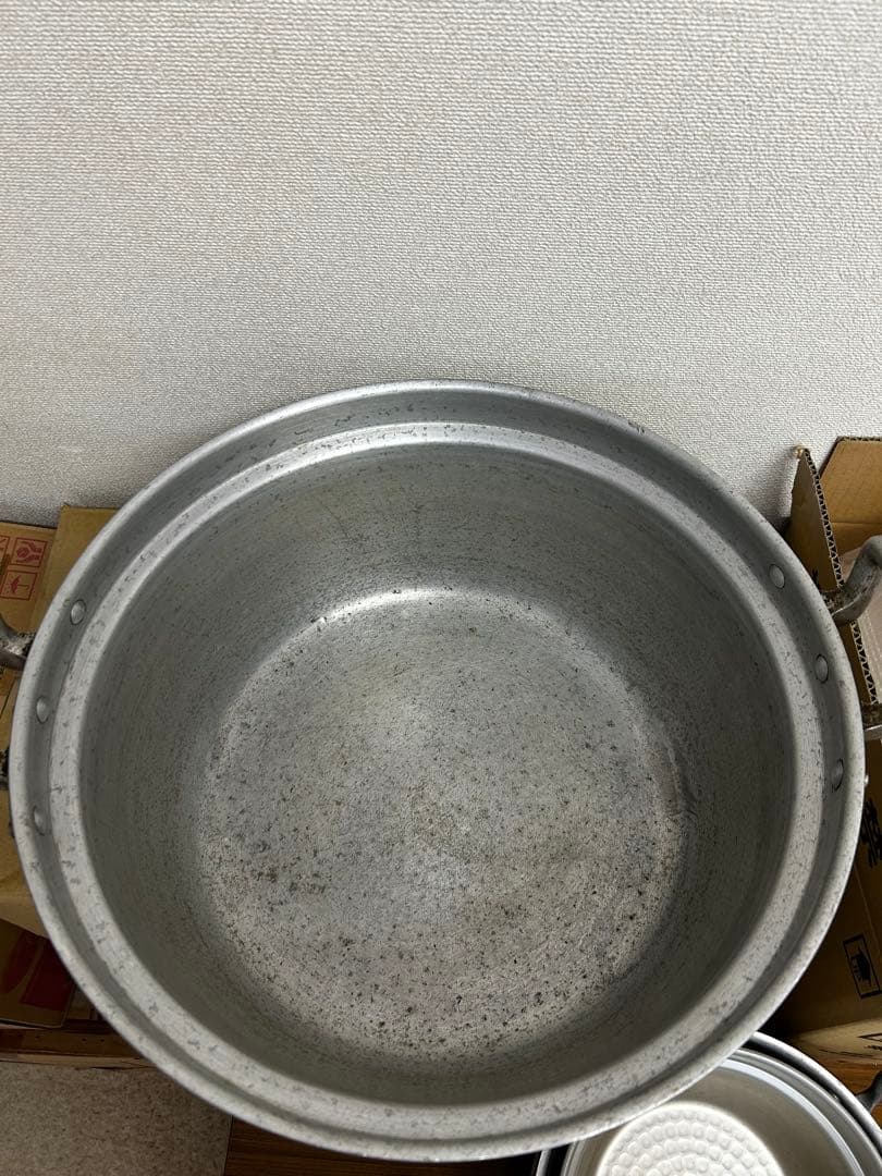40センチアルミ製調理鍋 業務用打ち出し鍋金属ハンドル付き木蓋付き