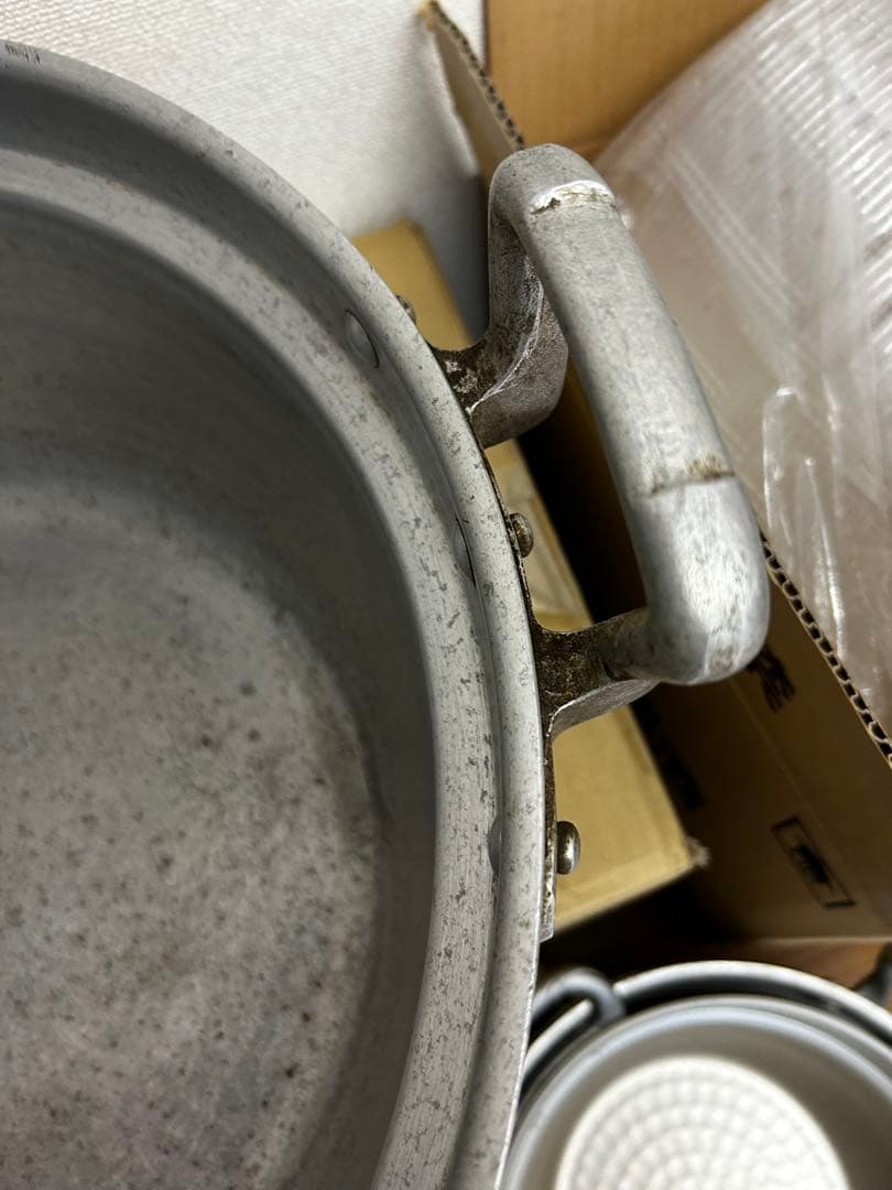 40センチアルミ製調理鍋 業務用打ち出し鍋金属ハンドル付き木蓋付き