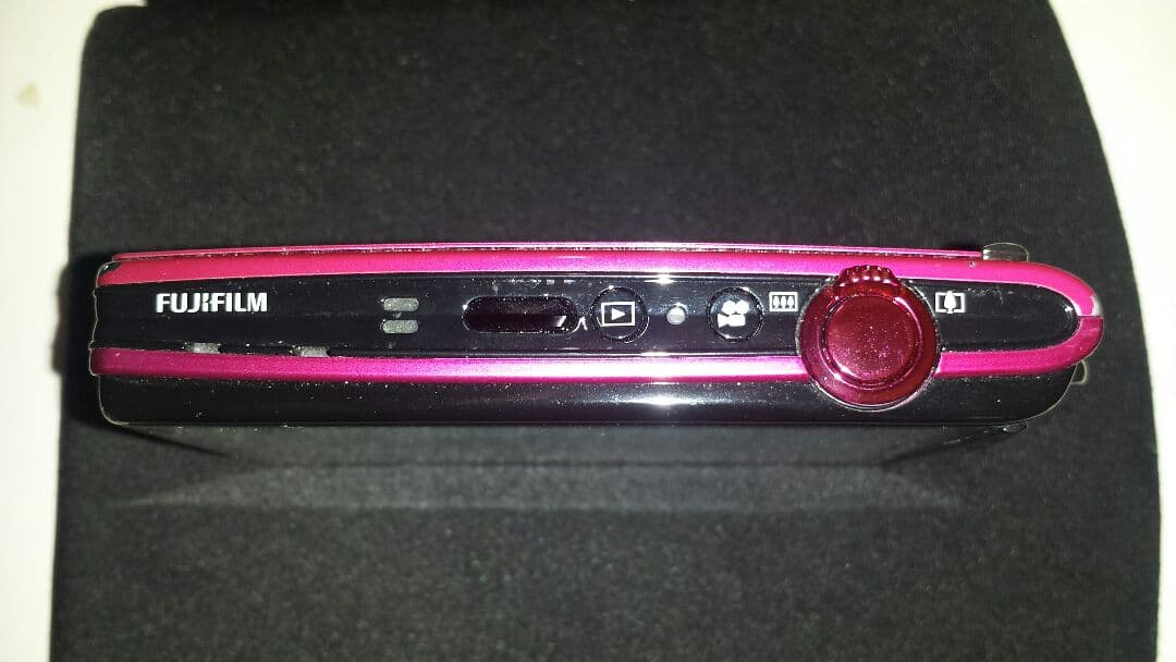 デジタルカメラ：富士フイルム　ＦＩＮＥＰＩＸ