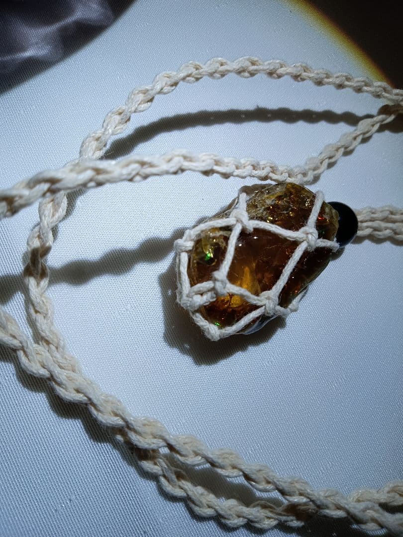 オパールペンダントネックレス