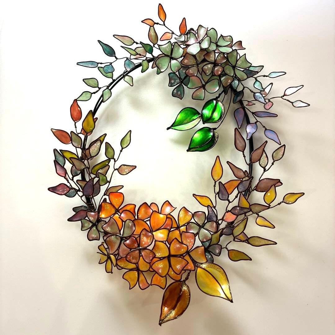 大きなアンティーク調フラワーリース　ワイヤークラフト　アート　ディップアート