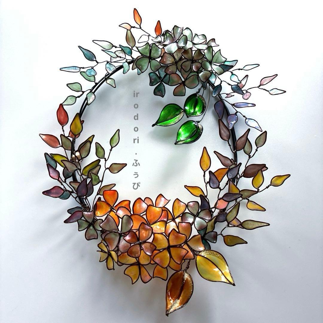 大きなアンティーク調フラワーリース　ワイヤークラフト　アート　ディップアート