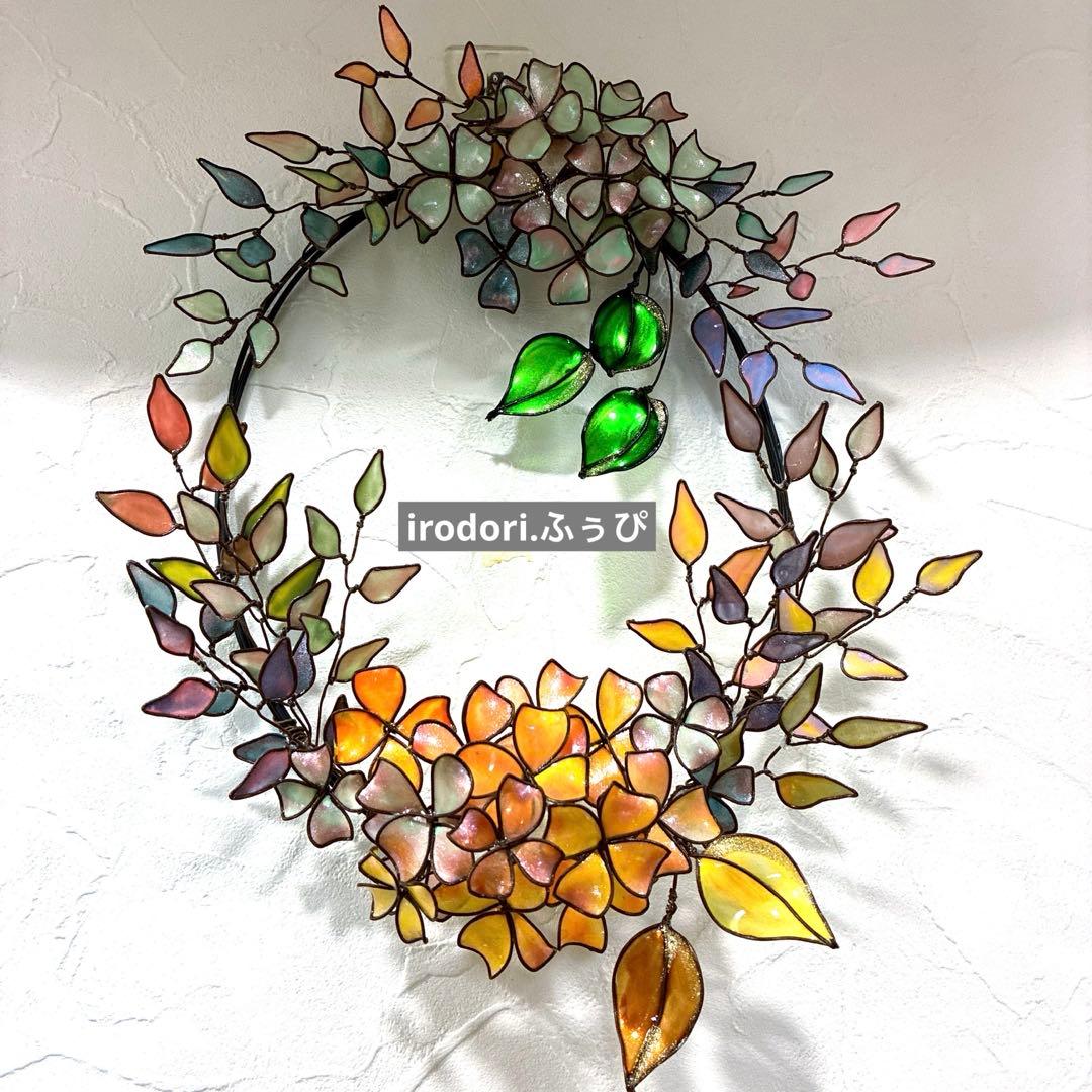 大きなアンティーク調フラワーリース　ワイヤークラフト　アート　ディップアート