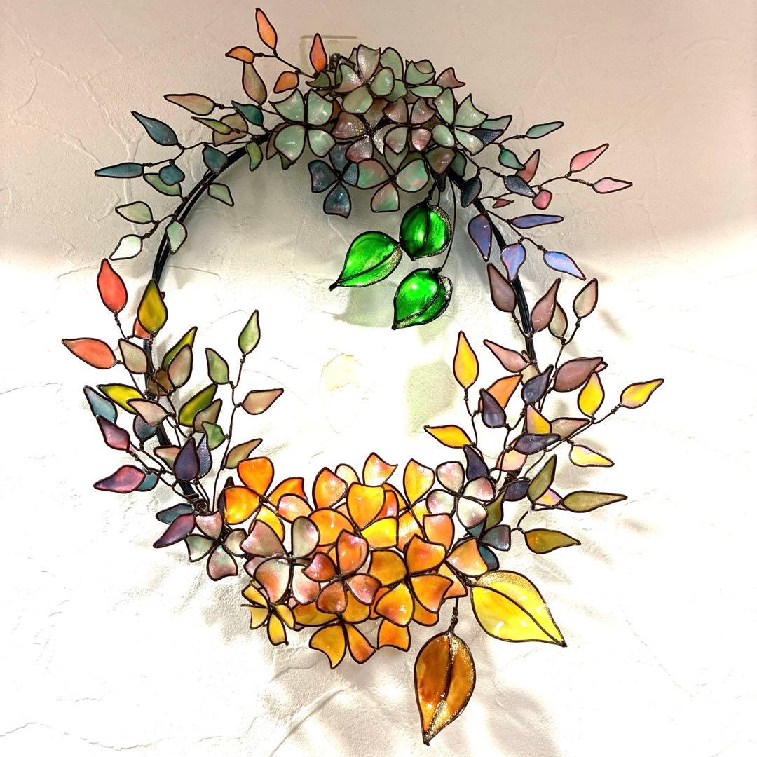 大きなアンティーク調フラワーリース　ワイヤークラフト　アート　ディップアート