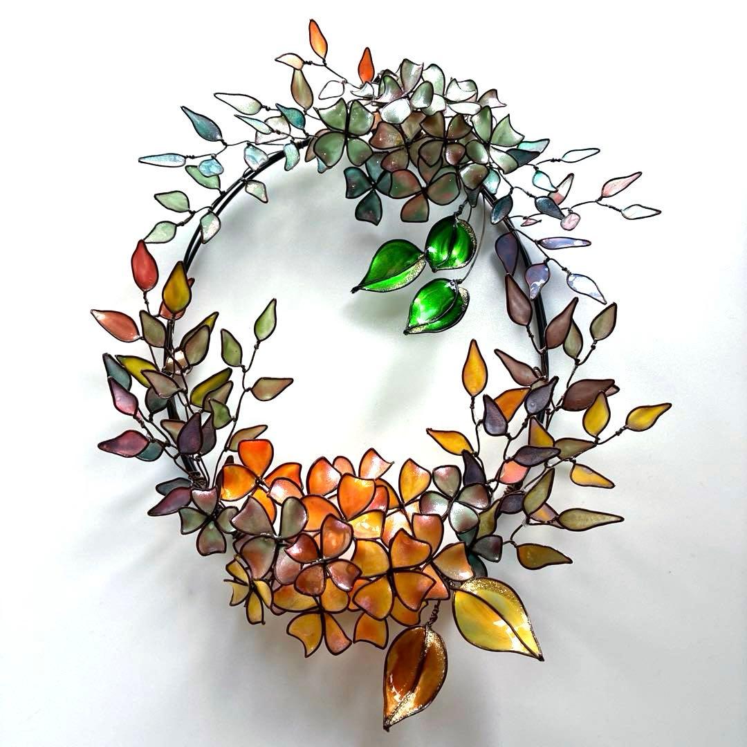 大きなアンティーク調フラワーリース　ワイヤークラフト　アート　ディップアート