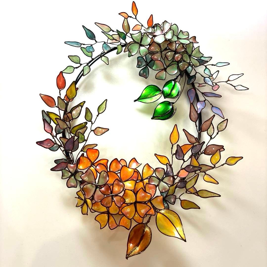 大きなアンティーク調フラワーリース　ワイヤークラフト　アート　ディップアート