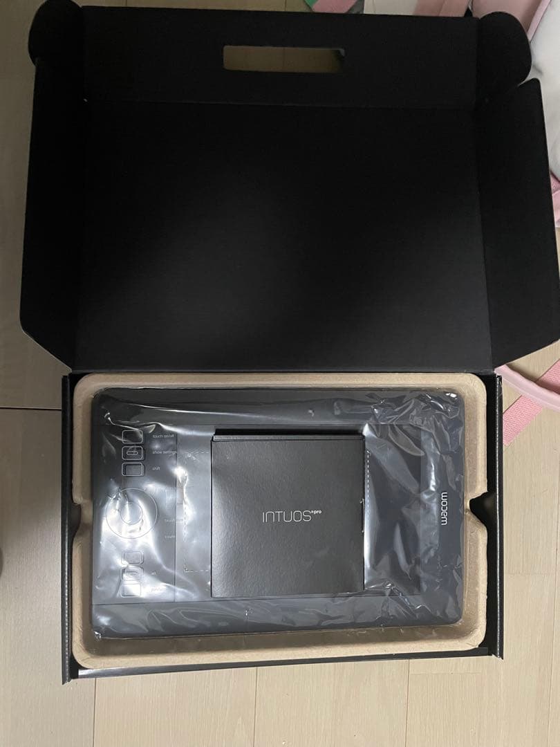 Wacom Intuos Pro ペンタブレット H451