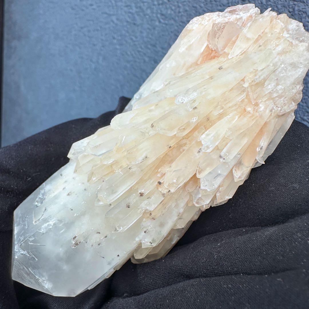 爆アレ❗️可愛いピンク♡超綺麗マダガスカル産パイナップルピンククラスターA1619