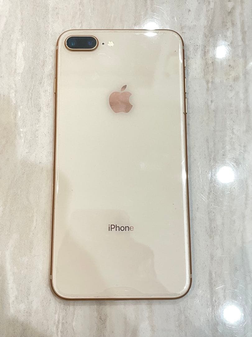 iPhone 8 plus 本体 64GB SIMフリー 美品