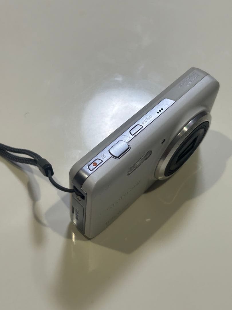 OLYMPUS STYLUS 10倍ズーム コンパクトデジタルカメラ