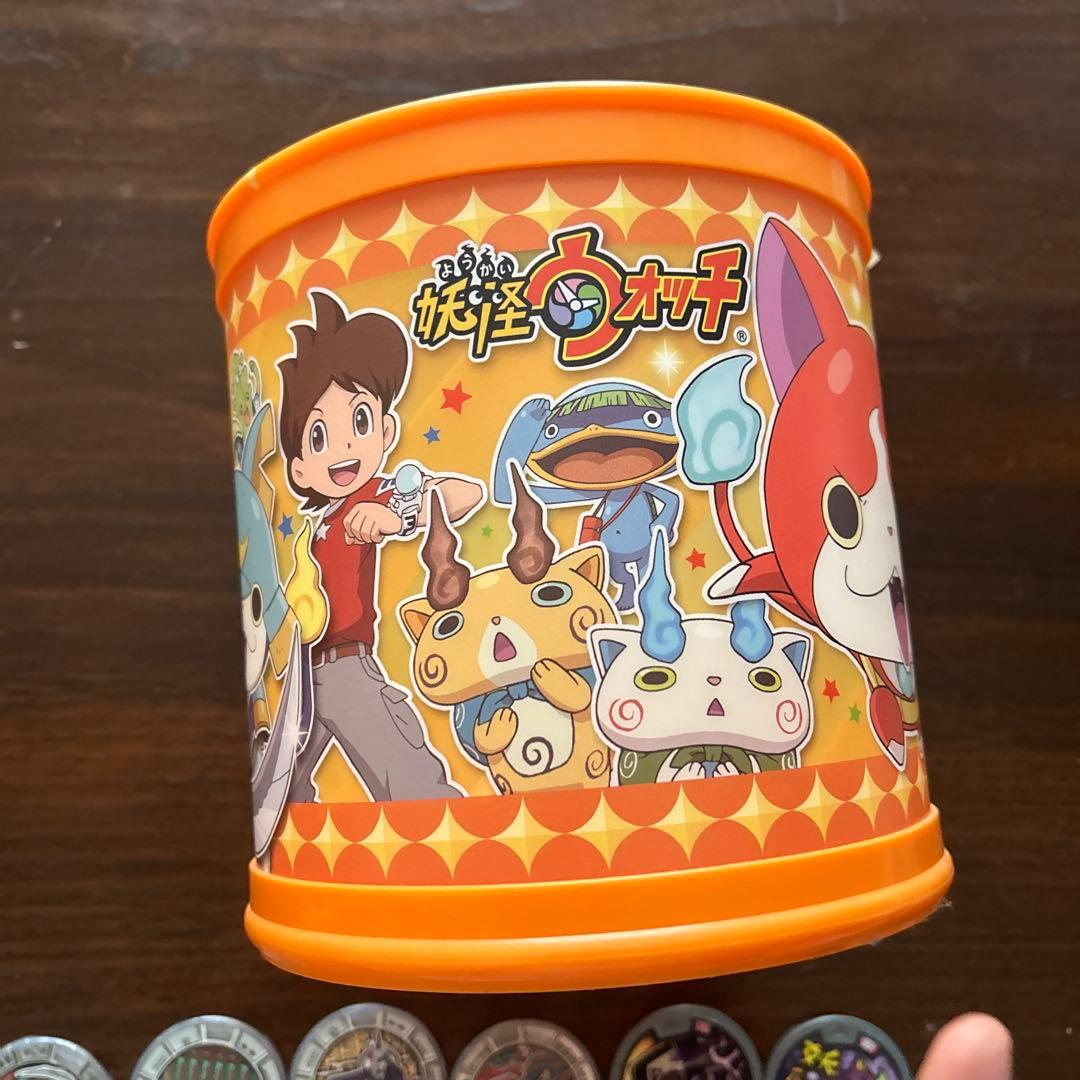 妖怪ウォッチメダル 111枚セット+ 英語の妖怪大辞典+ 妖怪ウォッチボックス