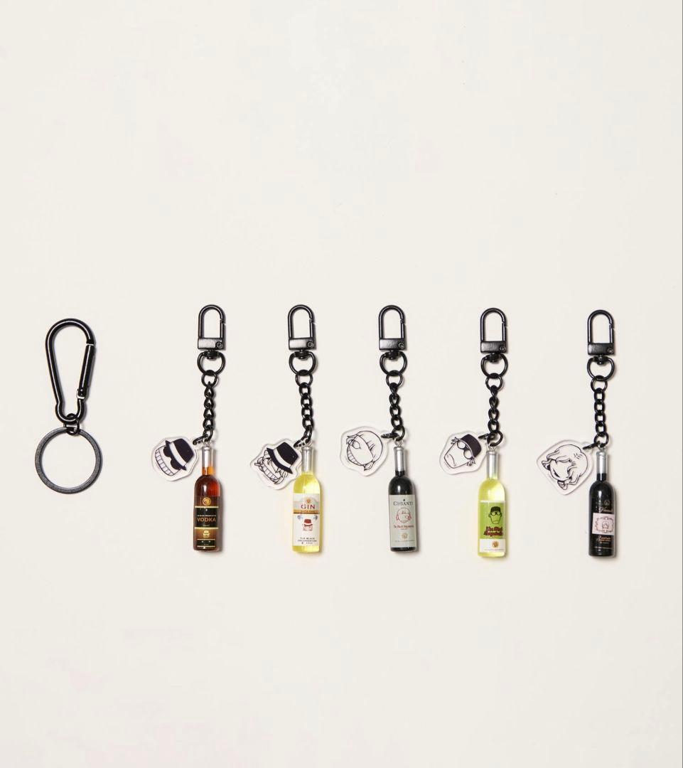 名探偵コナン　黒ずくめ組織　キーホルダー　韓国限定