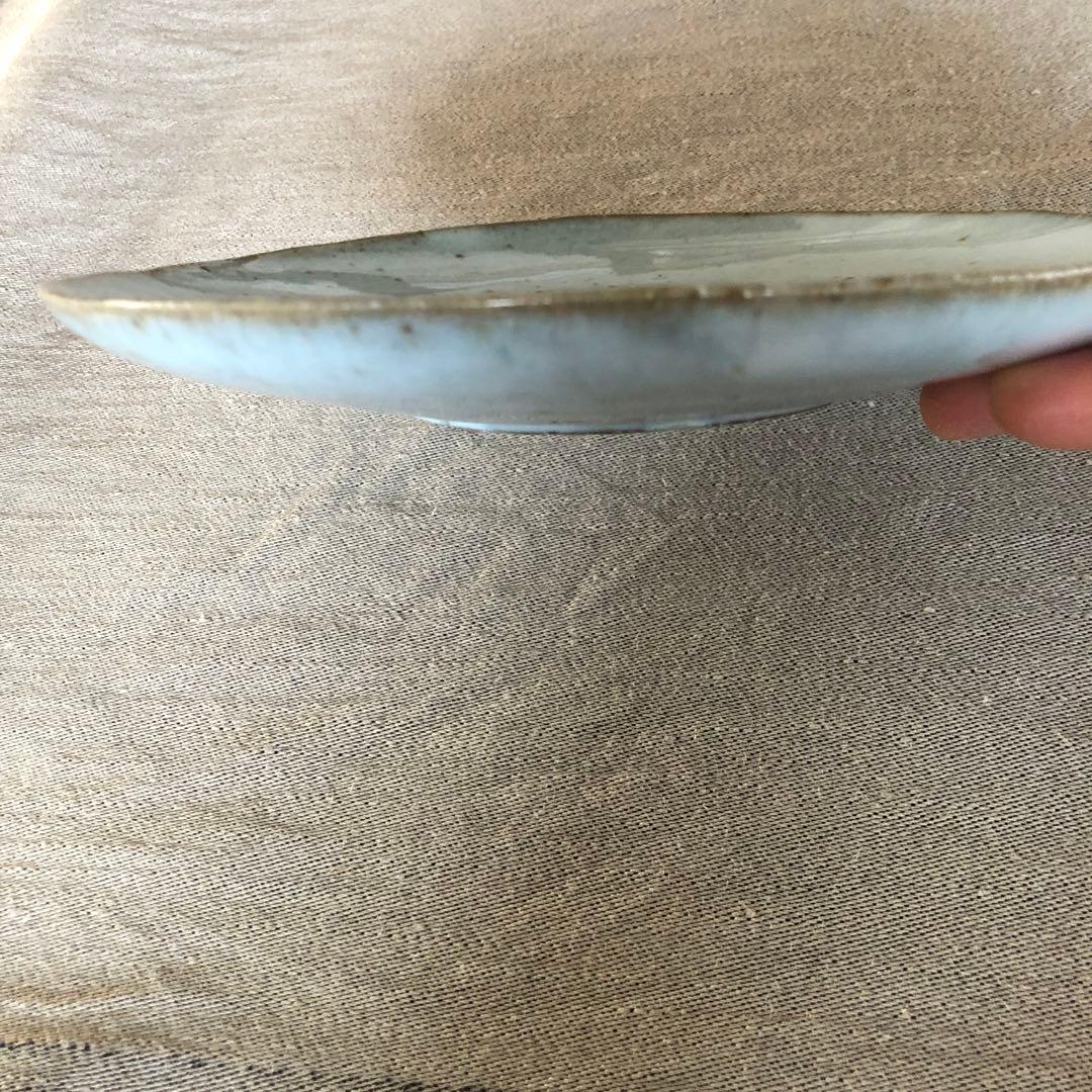 村上躍さん　藁灰釉丸皿7寸