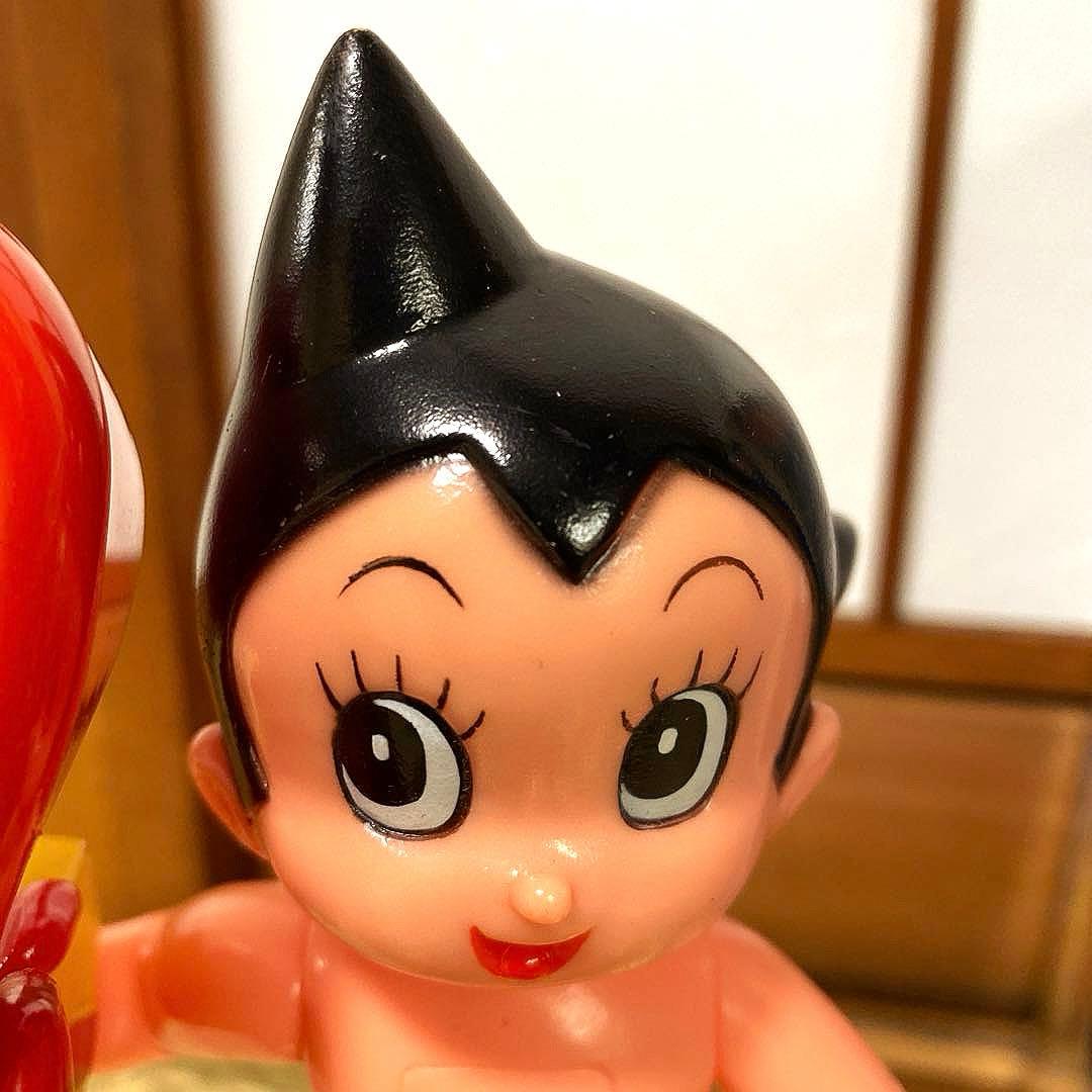 アトムのおはなし電話。(電池入れましたが音はなりませんでした。)