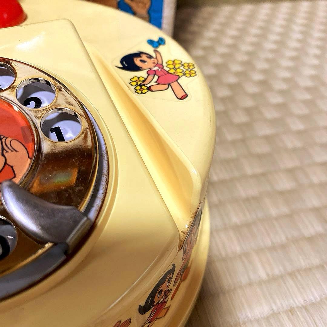 アトムのおはなし電話。(電池入れましたが音はなりませんでした。)