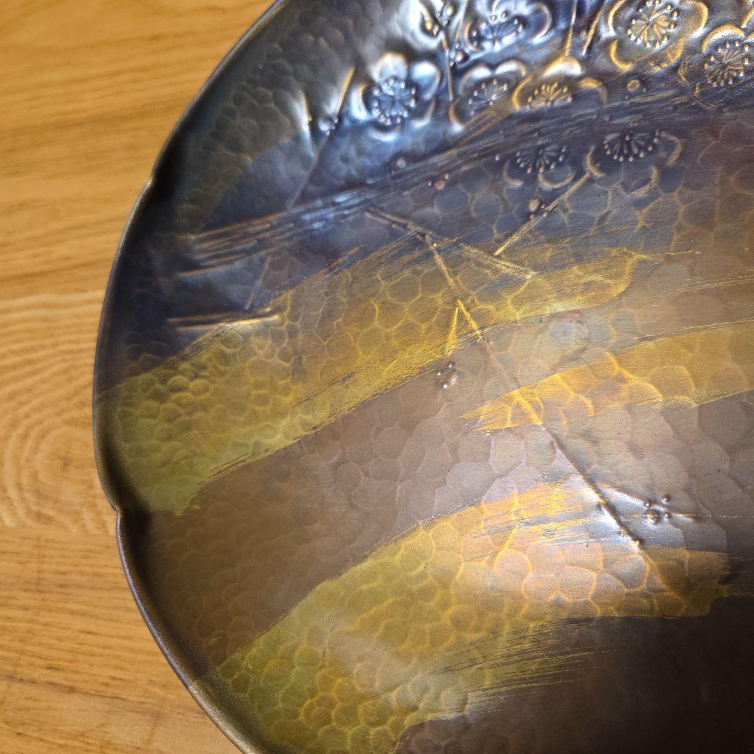 燕玉川堂　鎚起銅器　梅柄菓子皿　未使用品　桐箱付属美品