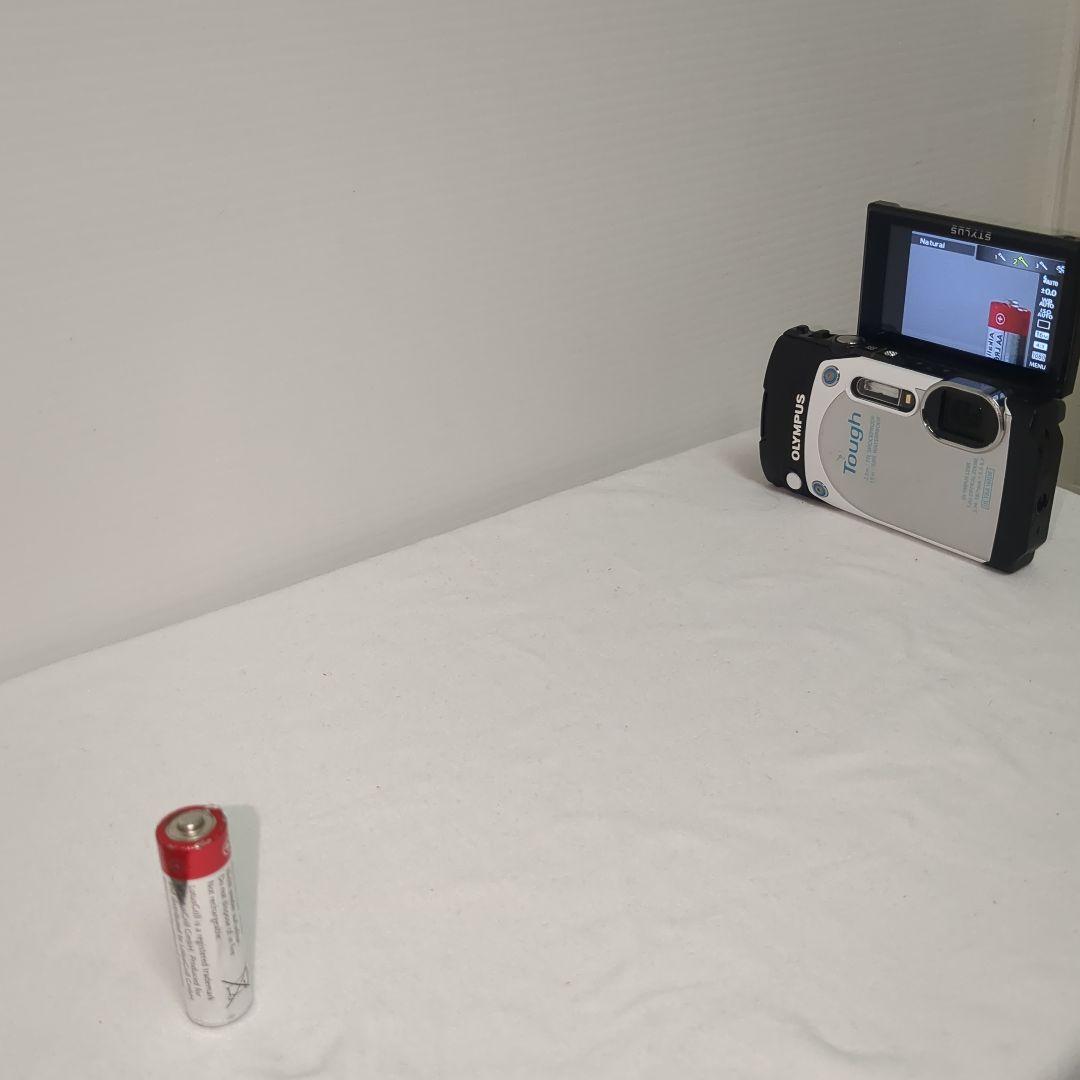 OLYMPUS オリンパス STYLUS TG-870 Tough 防水　自撮り