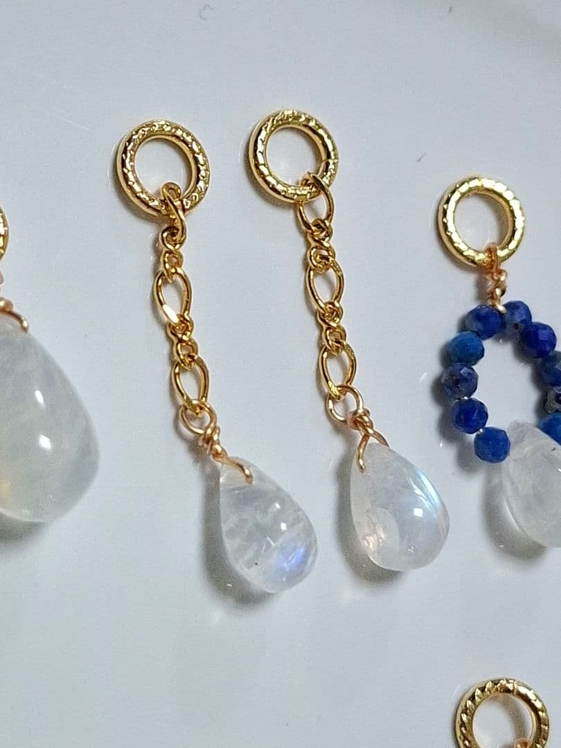 せろり様 No.2636 レインボームーンストーン チャーム