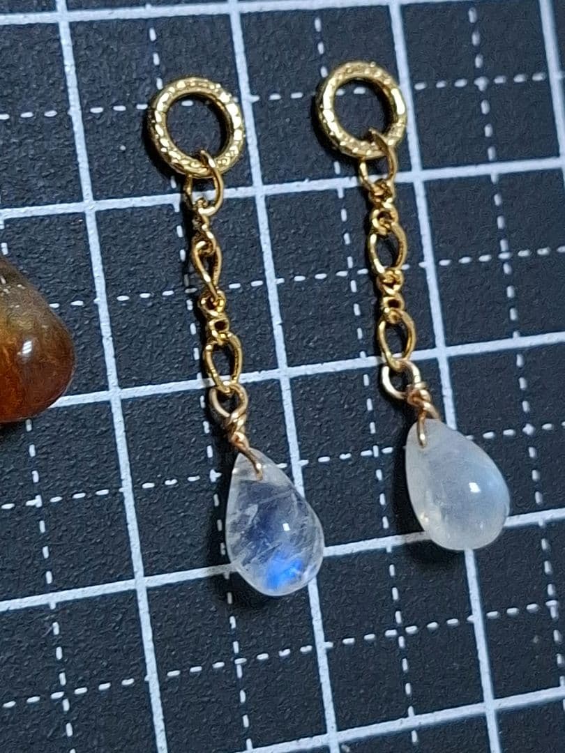 せろり様 No.2636 レインボームーンストーン チャーム